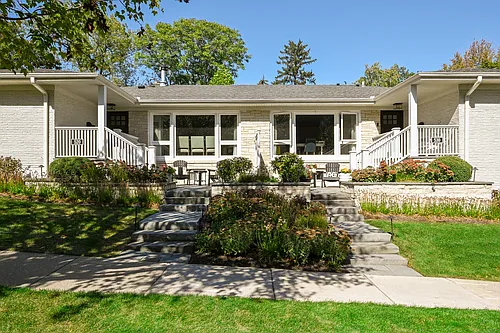 530 Anthony St #530 Photo 1
