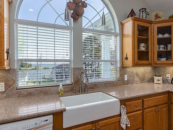 2nd image of 660 Caney Creek Dr