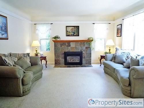 4th image of 17811 NE Woodinville Duvall Rd