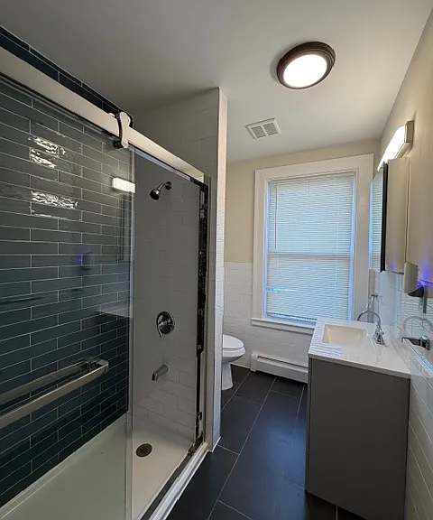 6035 Tyndall Ave #2 — Photo 3