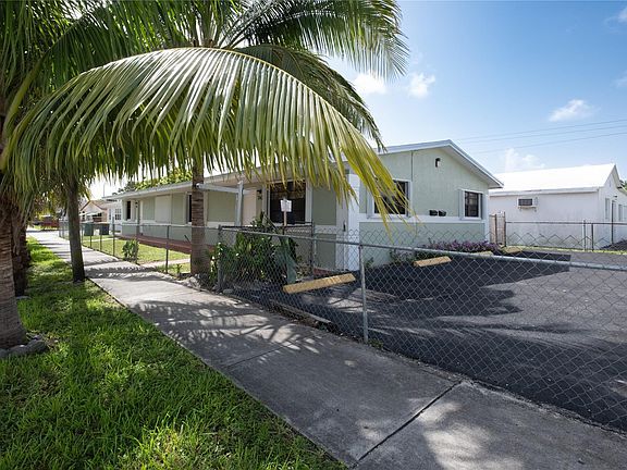 2nd image of 745 SW 5th Street