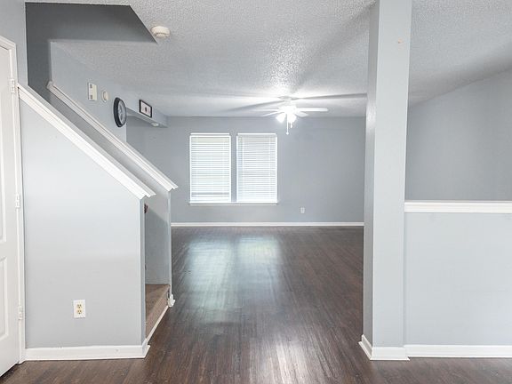 2nd image of 6819 Earlswood Dr