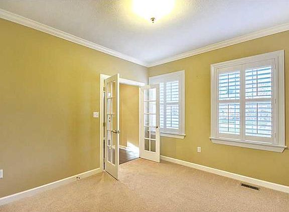 5th image of 817 Westminster Ln