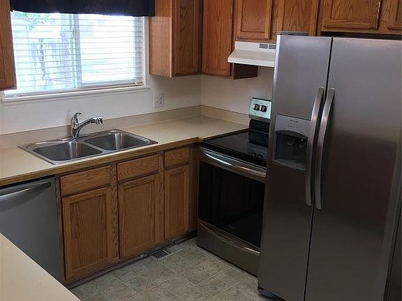 Brand new stainless steel appliances!!
