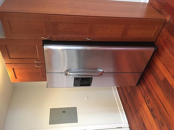 3rd image of 3009 W Gunnison St APT 3n