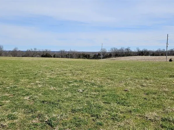 5 Carter Mette Rd, Moscow Mills, MO 63362