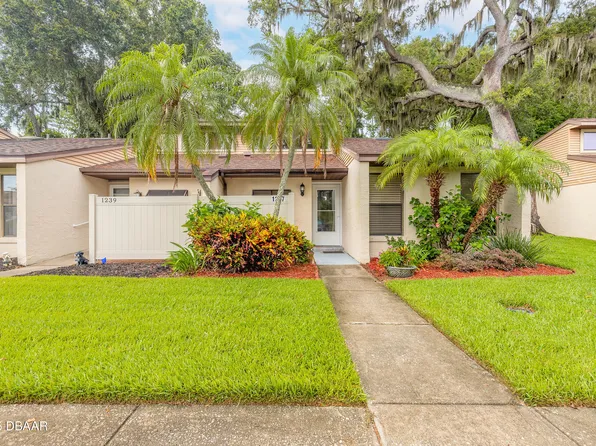 1237 Charter Oaks Cir, Holly Hill, FL 32117