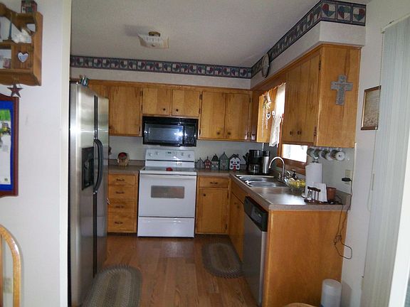 5th image of 133 W 11th Ave