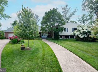 1215 La Ronde Ct, Alexandria, VA 22307