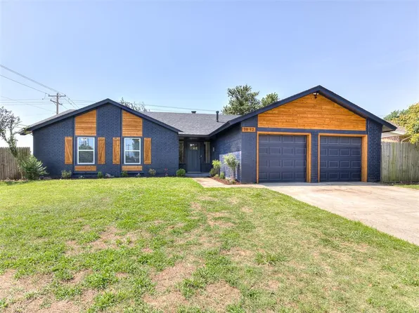 1052 Royal Ln, Yukon, OK 73099