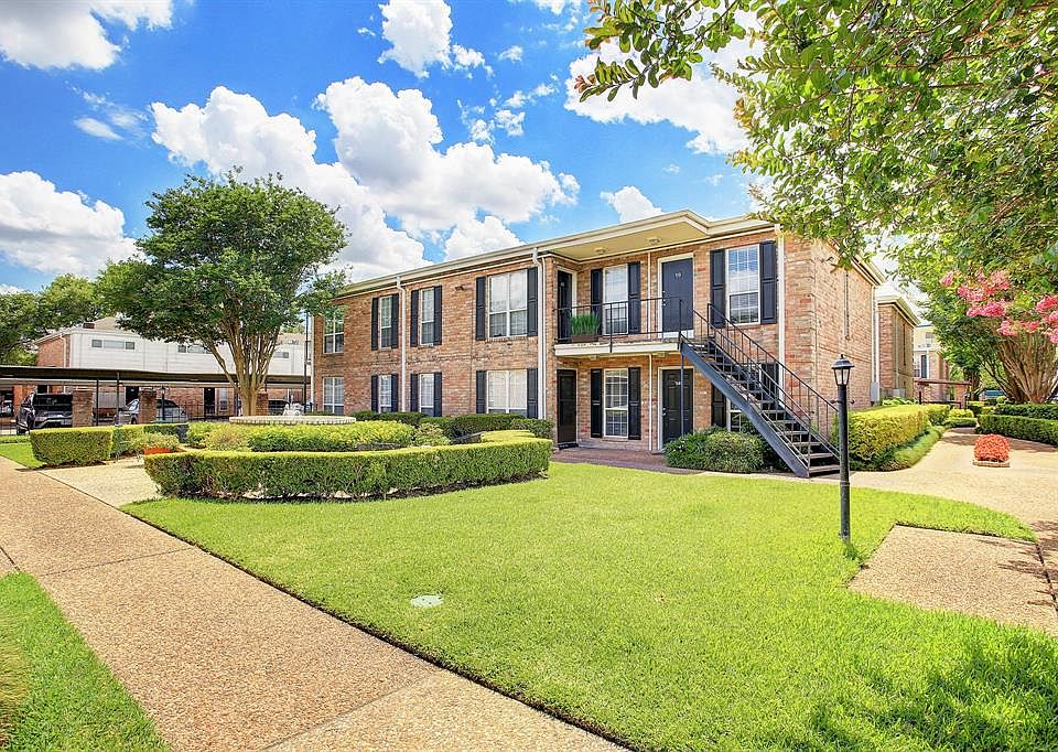 2nd image of 6402 Del Monte Dr APT 70