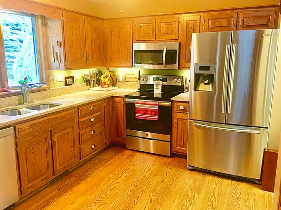 2nd image of 488 Danberry Dr