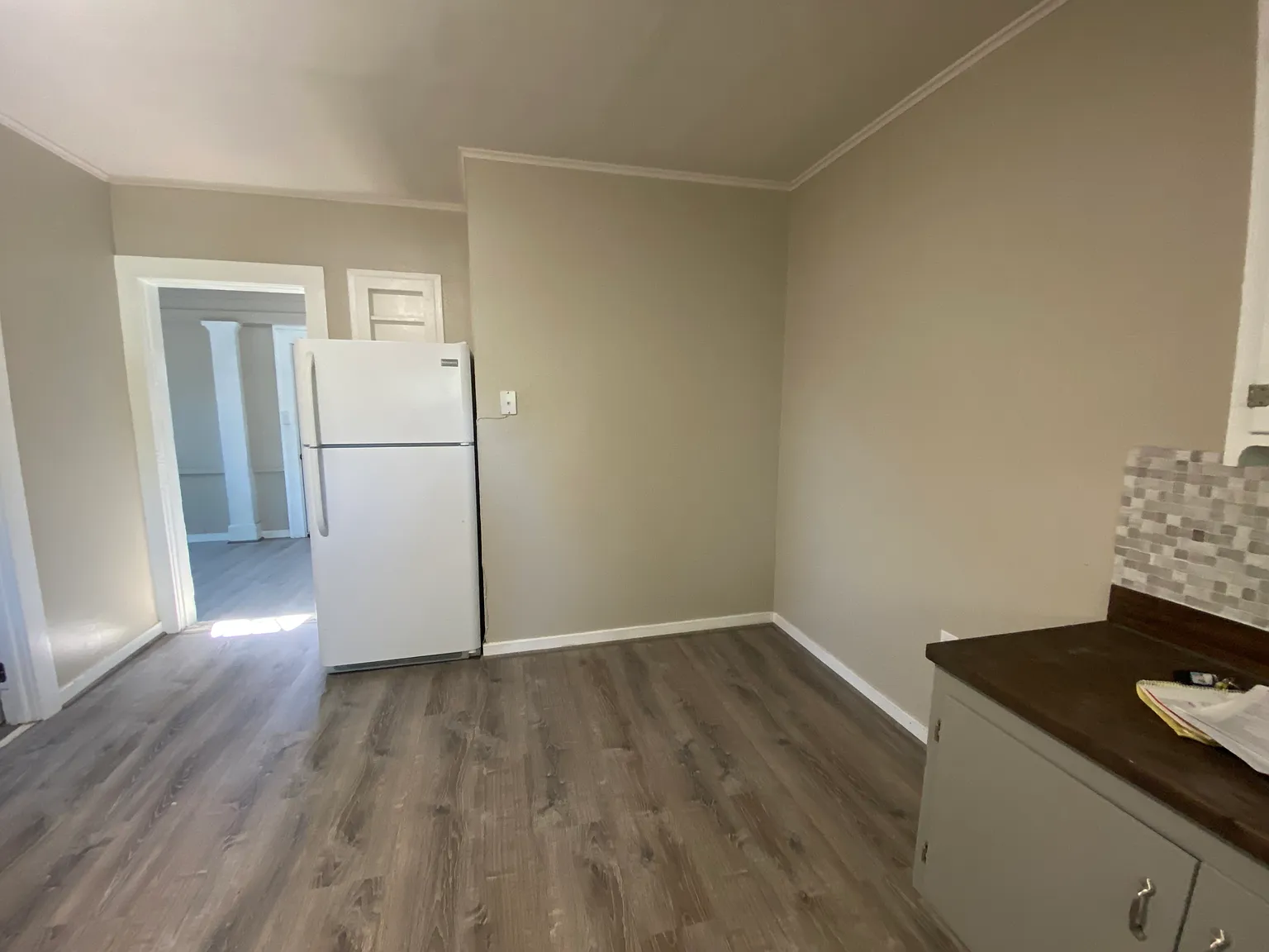 210 Russell St — Photo 2