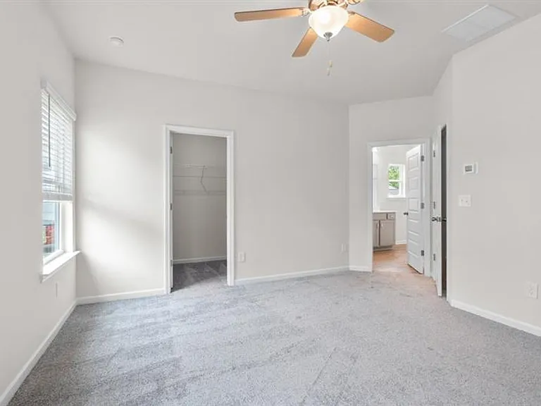 265 Dupont Dr — Photo 9