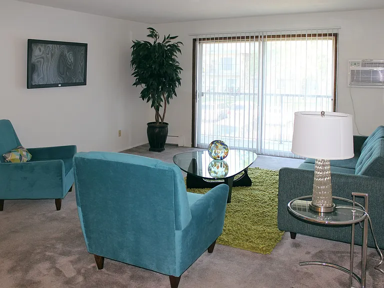 Autumn Ridge Apartments — Photo 15