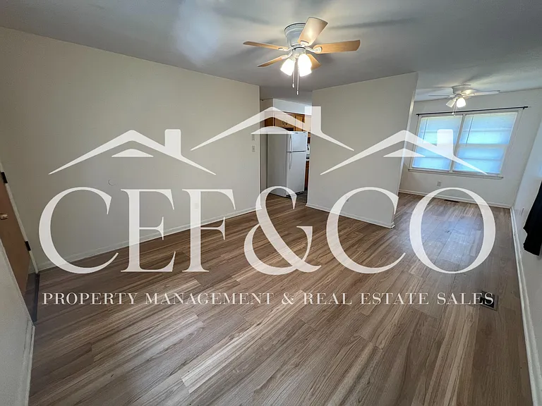 155 Pine Grove Mnr #B — Photo 4