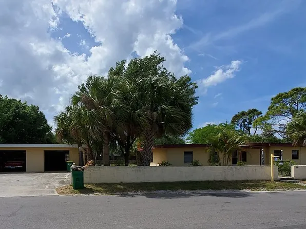 605 Oleander Dr, Merritt Island, FL 32952