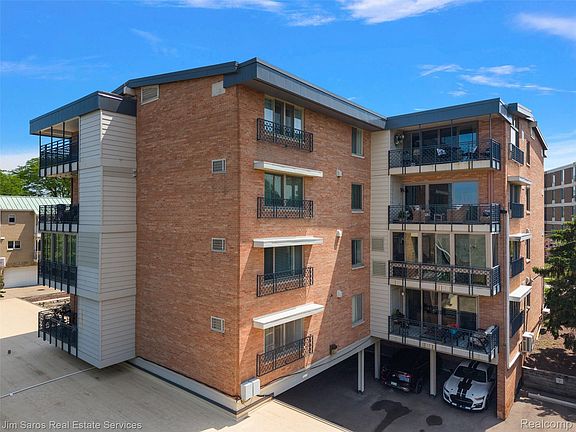 4th image of 400 Southfield Rd Unit 3