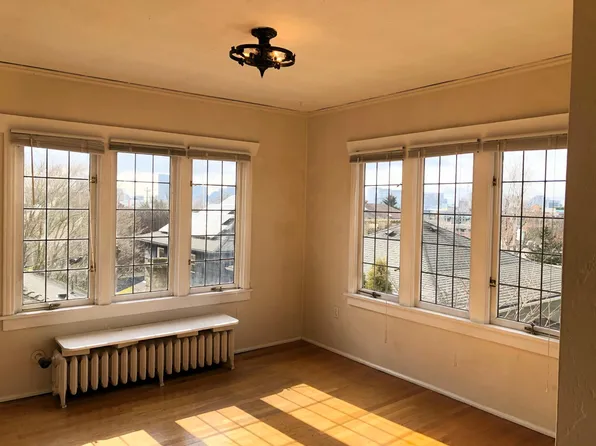 633 12th Ave E APT 25, Seattle, WA 98102