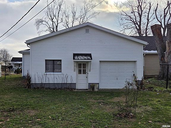4th image of 143 E Posey Ave