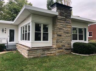 444 Forest Dr, Springfield, OH 45505