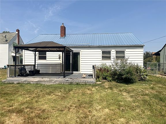 2nd image of 744 Campbell Ave