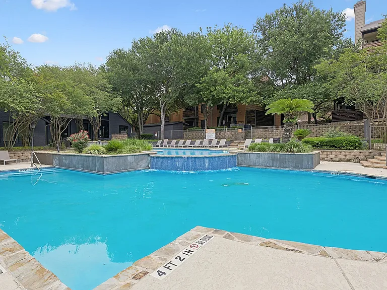 Resort-Style Pool & Spa