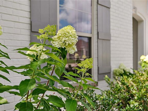 3rd image of 414 Terrace Lake Dr E