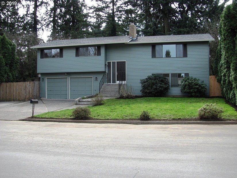 1st image of 4611 NE 112th Cir