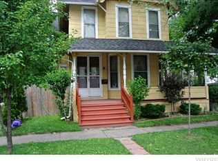 16 John St, Lockport, NY 14094