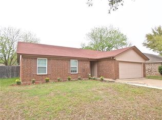 6406 Kelly Elliott Rd, Arlington, TX 76001