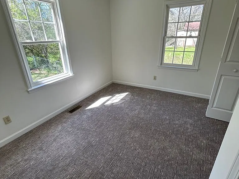 314 Nixon Ave SW — Photo 10