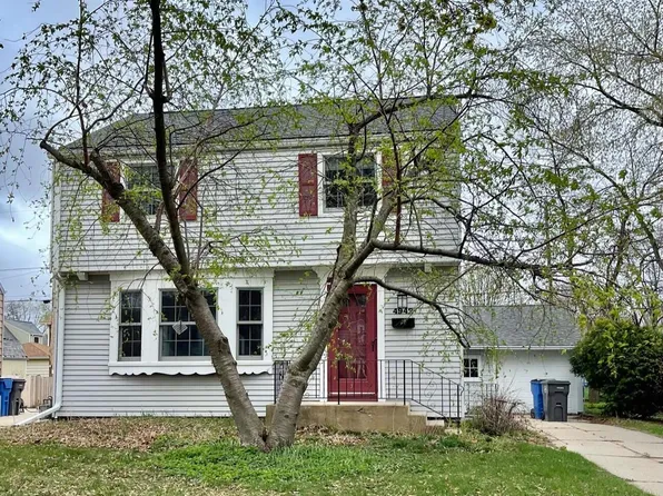 4942 North Hollywood AVENUE, Whitefish Bay, WI 53217