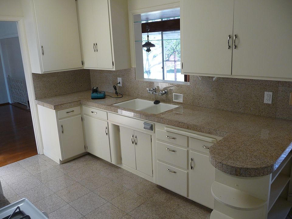 1st image of 4825 63rd St