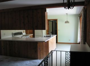 1012 Oaks Rd #3, Cary, IL 60013