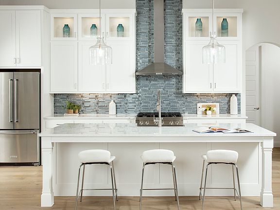 mustang_lakes_tuscola