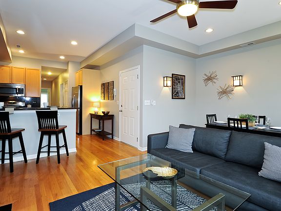 4th image of 3336 N Clifton Ave #2
