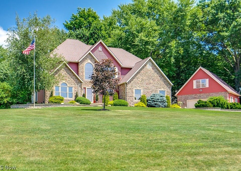 1st image of 10225 Questa Ct