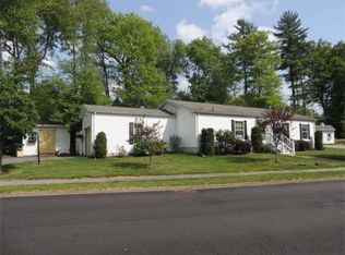 1404 Oak Point Dr, Middleboro, MA 02346