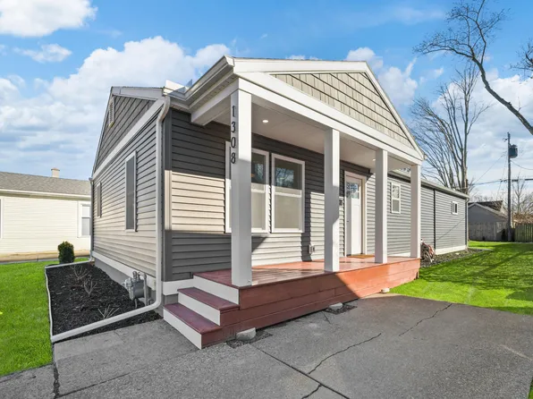 1308 Marion Ave, Saint Joseph, MI 49085