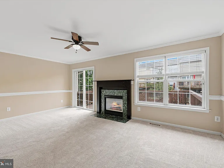706 Vanderbilt Ter SE — Photo 11