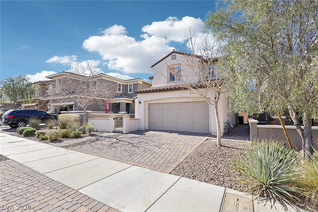3 bed, 2.5 bath, 2030 sqft, $2,650 — Photo 2