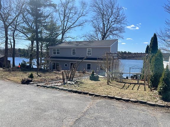 4th image of 207 White Pond Rd