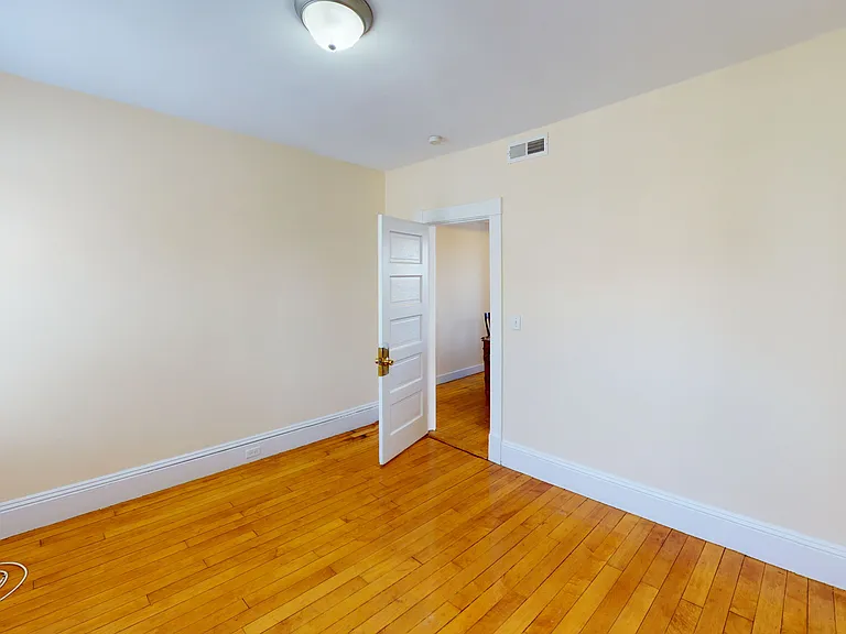 32 Martland Ave #2 — Photo 8