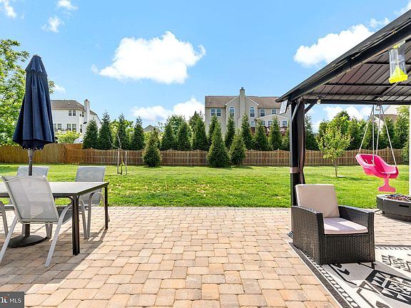 5th image of 149 Moonstone Dr
