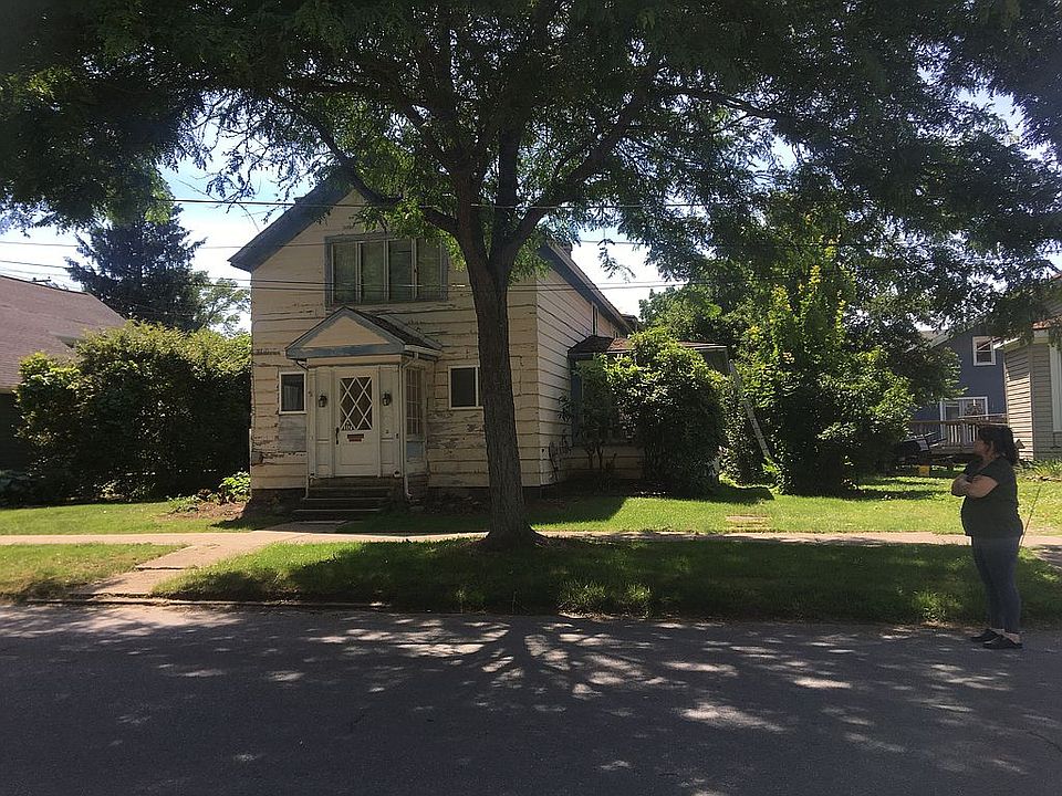 1st image of 317 N Monroe St