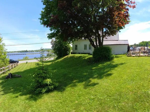 177 Lake Road, Newport City, VT 05855