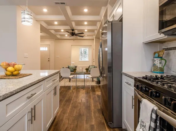 2836 Oakley Ave, Baltimore, MD 21215