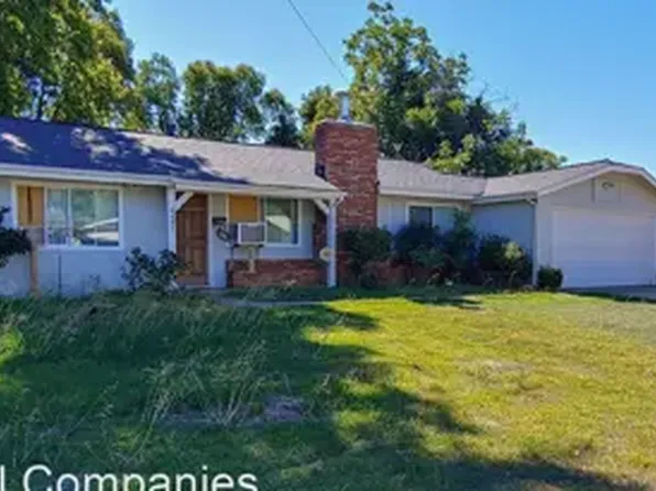 2281 Belladonna St, Redding, CA 96002