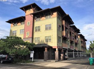 400 NE 100th Ave APT 210, Portland, OR 97220
